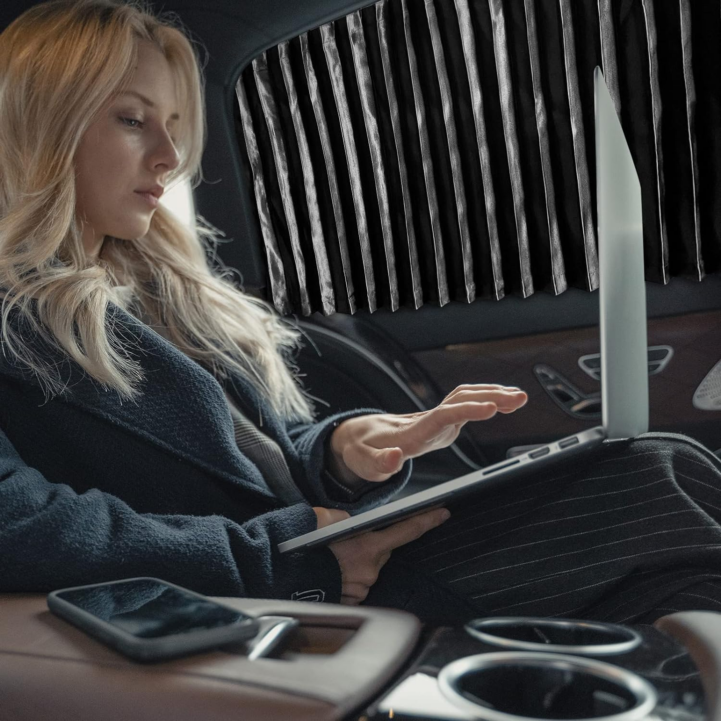 đĽOFERTA 1+1!đĽParasolare Negre Auto pentru Geamuri Laterale (Set 4 Bucati)