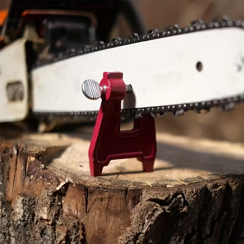 SawFix™ – Dispozitiv metalic de blocare pentru lant de drujba