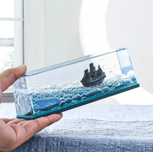 🔥OFERTA 1+1!🔥DAYAcrylic™ – Titanic în Miniatura cu Efect de Valuri Lichide