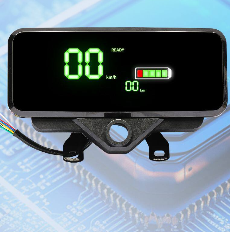 VoltView™ – Bord Digital pentru Triciclu Electric cu Contact si Chei